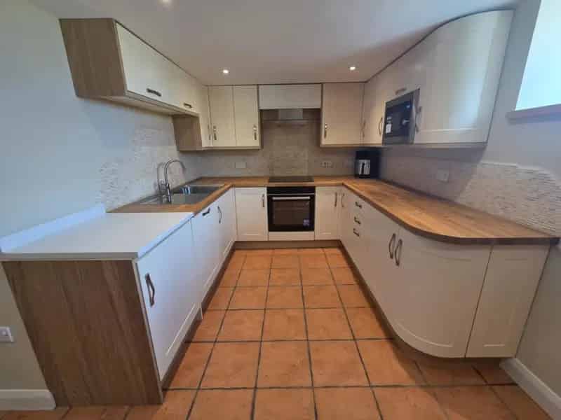 2 bedroom House
 To Rent