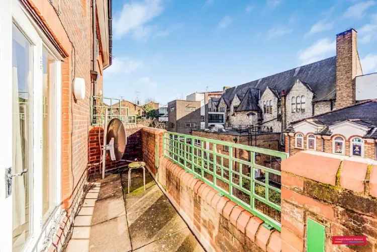 Flat For Sale in City of Westminster, England