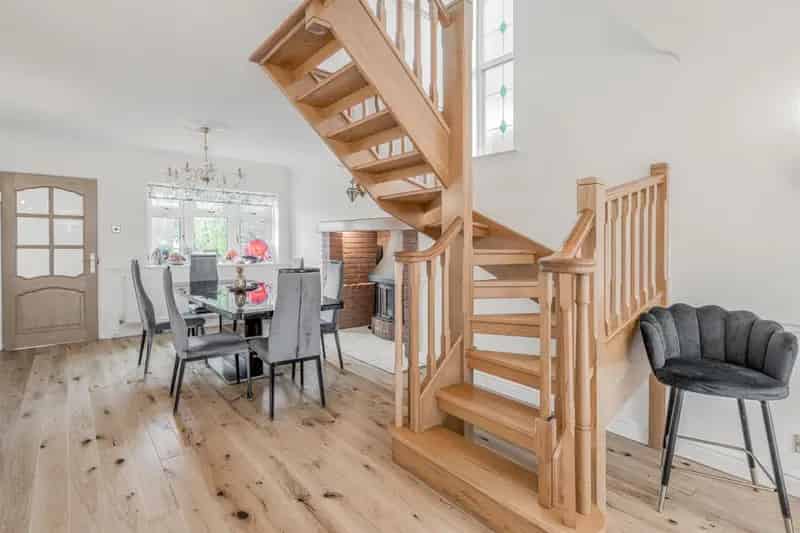 4 Bedroom Detached House For Sale Near Mary Stevens Park