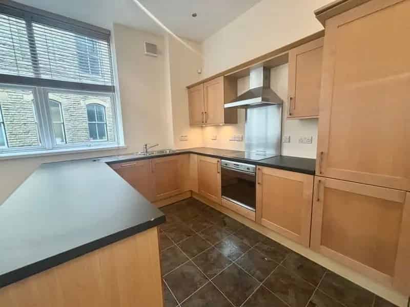 2 Bedroom Flat to Rent Todmorden Town Centre