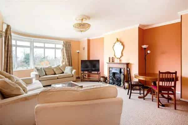 Spacious Apartment with Panoramic Views and Private Balcony