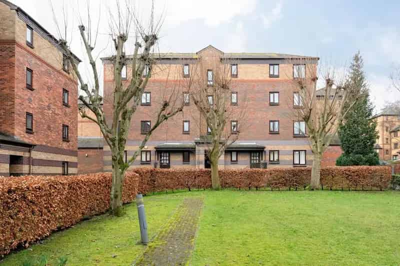 1 Bedroom Flat to Rent Clifton Village