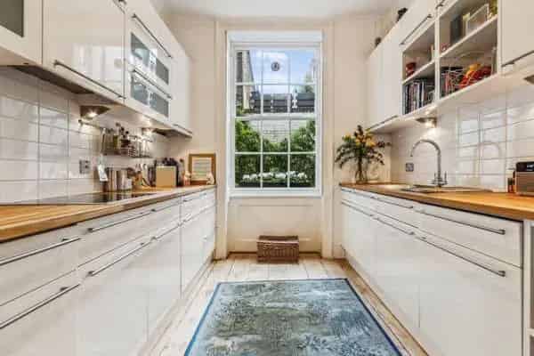 Fitzroy Square Garden Apartment Stunning Two Floor Living