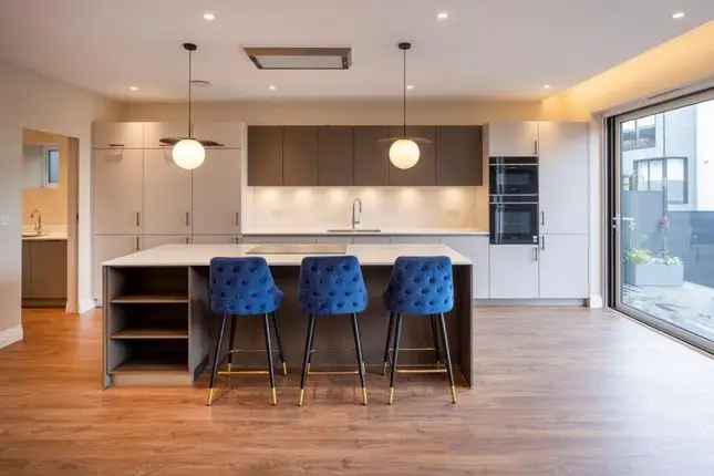 Flat for sale in West Heath Road, London NW3