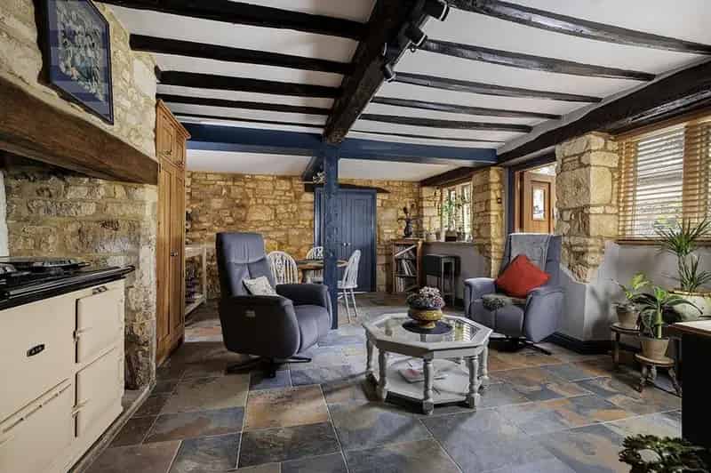 5 Bedroom Grade II Listed House for Sale in Chipping Campden