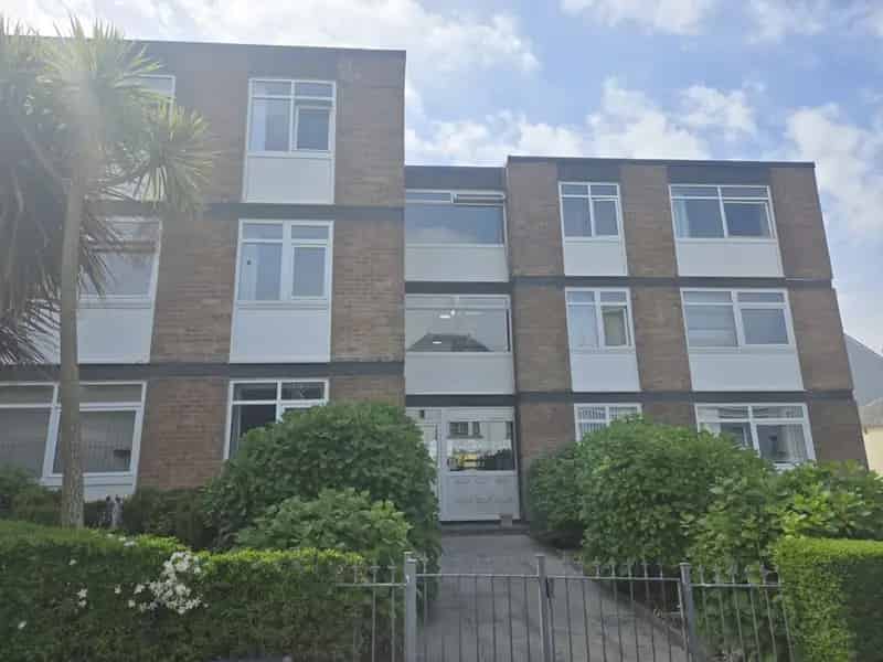 2 Bedroom Flat for Sale near Plymouth Hoe