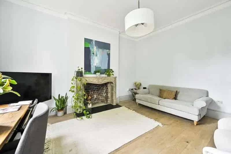2 Bed Flat for Sale in Maida Vale