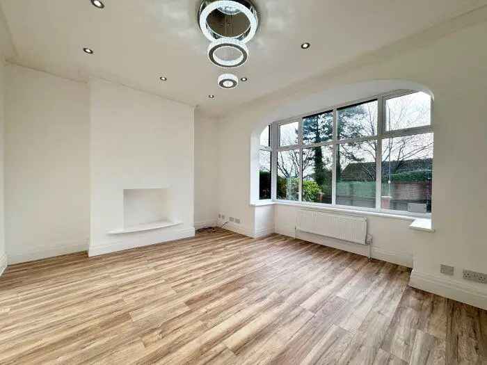 5 Bedroom Semi Detached House For Sale