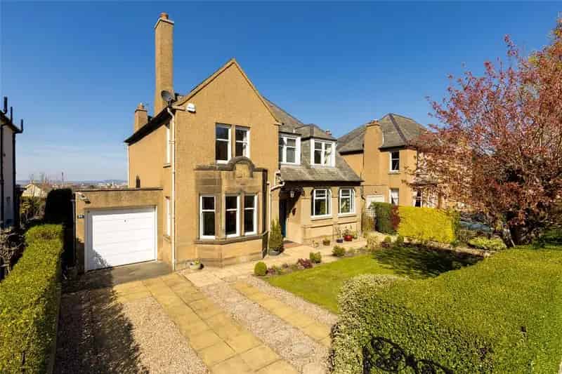 4 Bedroom Detached House for Sale in Ravelston