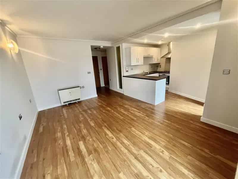 Stunning 1-Bedroom Apartment Nottingham City Centre First Month Free