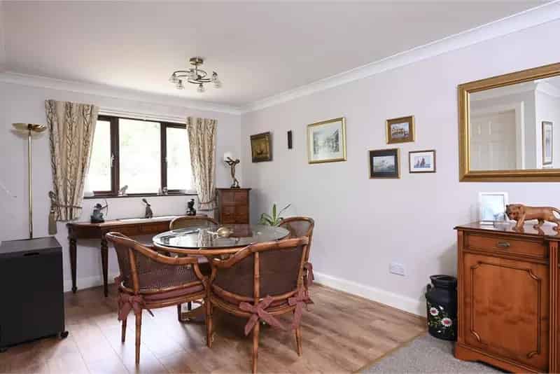 4 Bed Detached House with 2 Reception Rooms - Scottish Borders