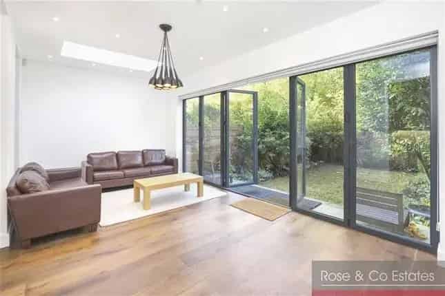 4 Bedroom Garden Flat for Sale Goldhurst Terrace NW6