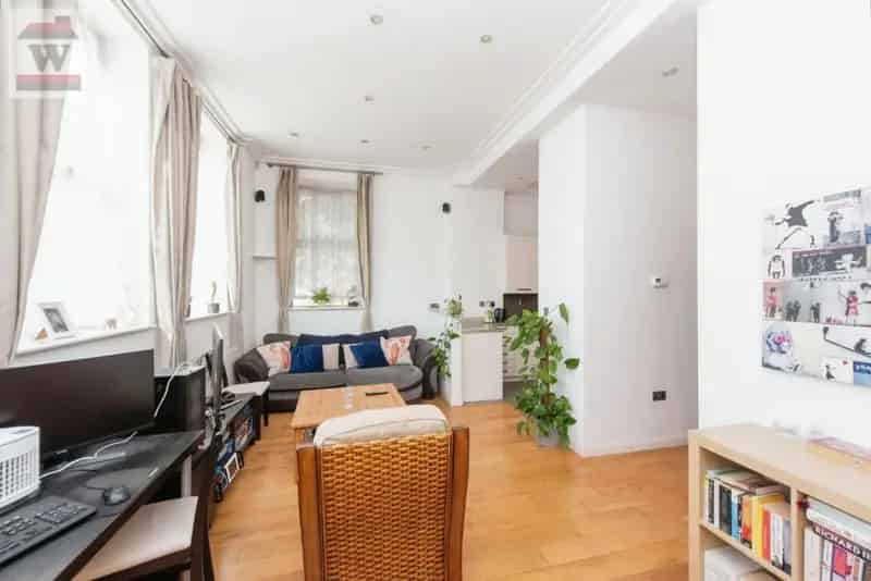 1 bed house for sale