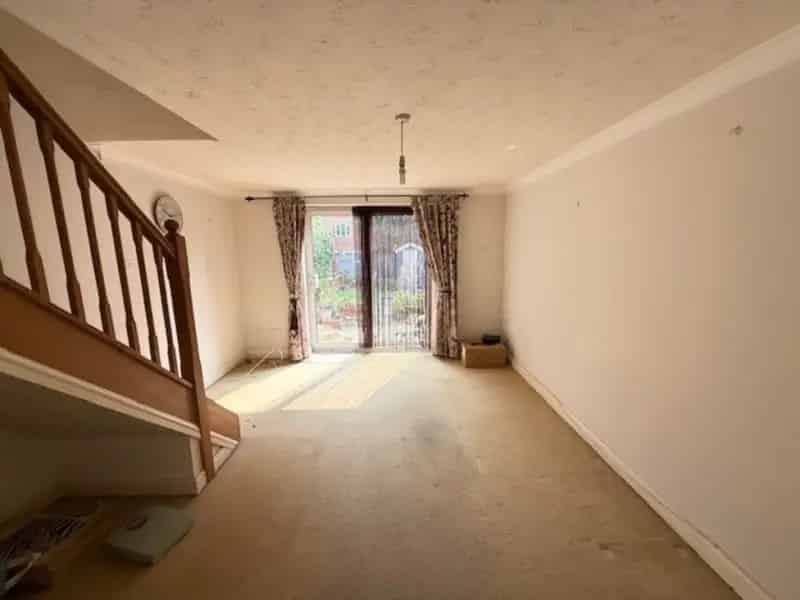 2 Bedroom House For Sale