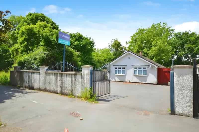 3 Bedroom Detached Bungalow For Sale
