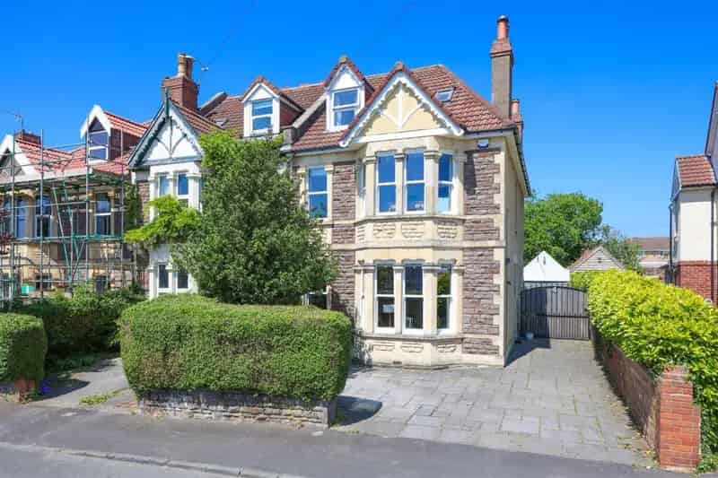 5 Bedroom Victorian House for Sale