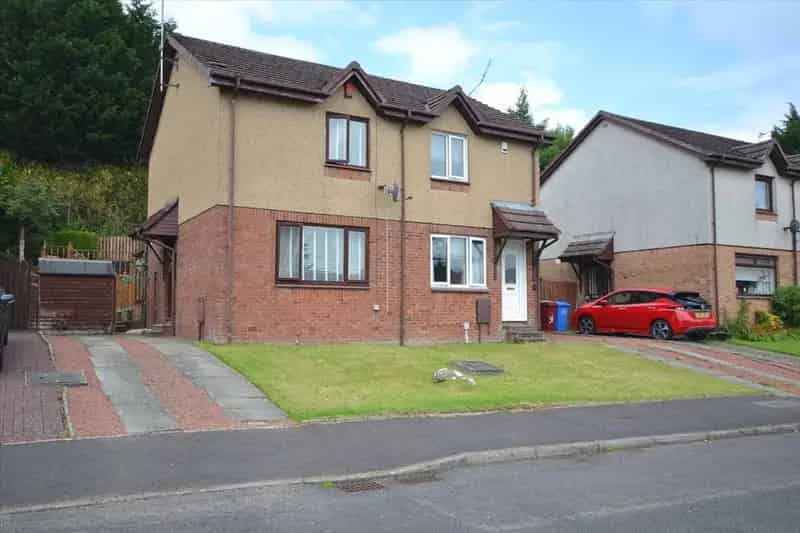 2 bedroom semi-detached house for sale