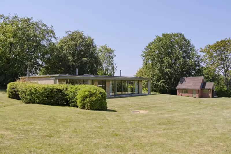 Modern House for Sale in Hampshire
