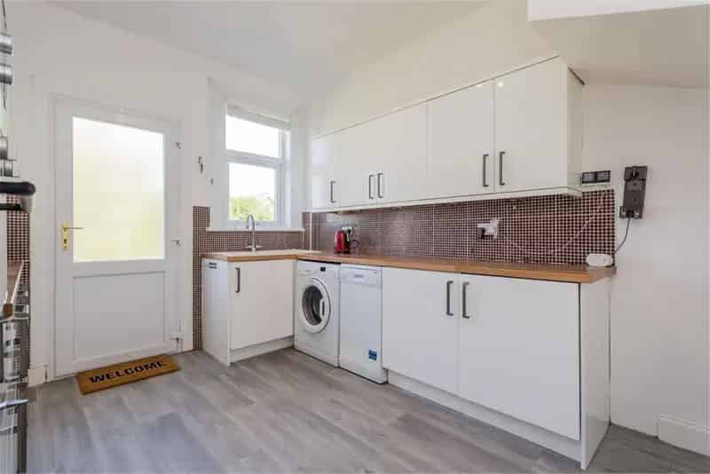 4 Bed Semi-Detached Bungalow Ralston