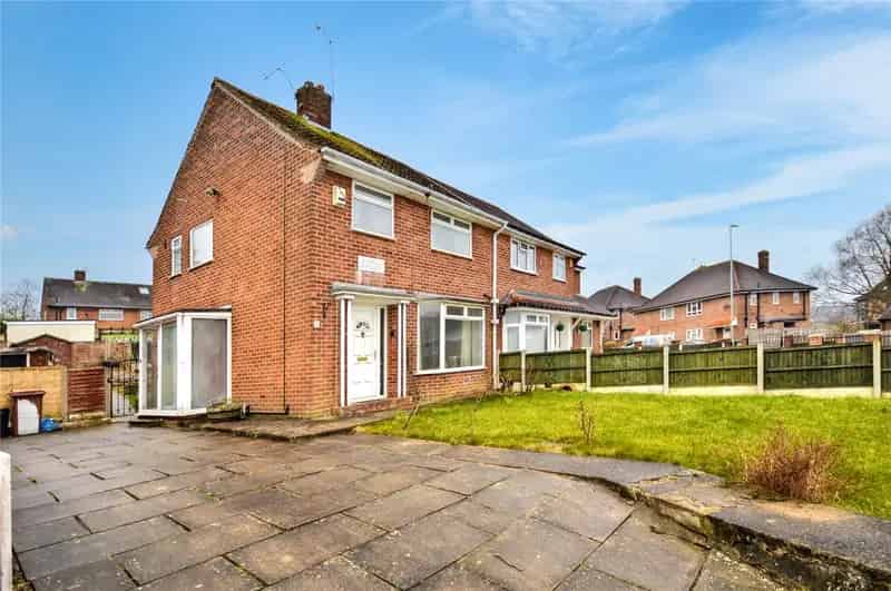 Three Bedroom Semi Detached Home Near M62 M1 Motorways