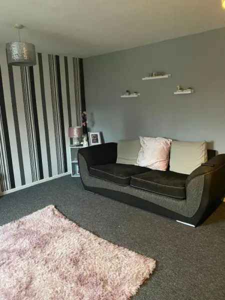 House For Rent in Metropolitan Borough of Solihull, England