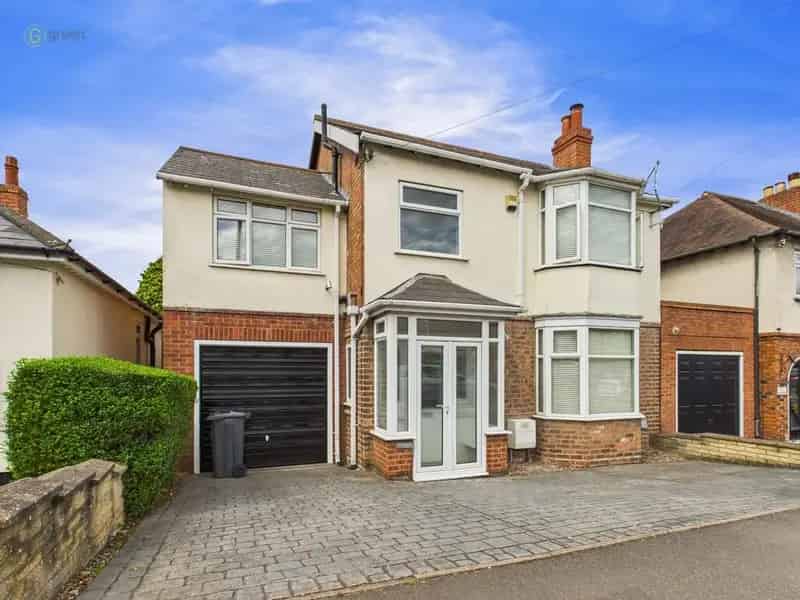 4 Bedroom Detached Family Home For Sale