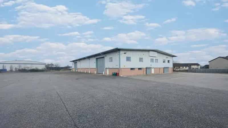 Modern Industrial Unit with Office and Secure Yard