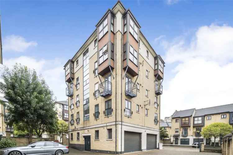 Modern 2-Bed Apartment in Canning Town with Allocated Parking