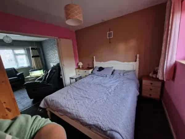 2 Bedroom Bungalow Near Amenities - Pet Friendly