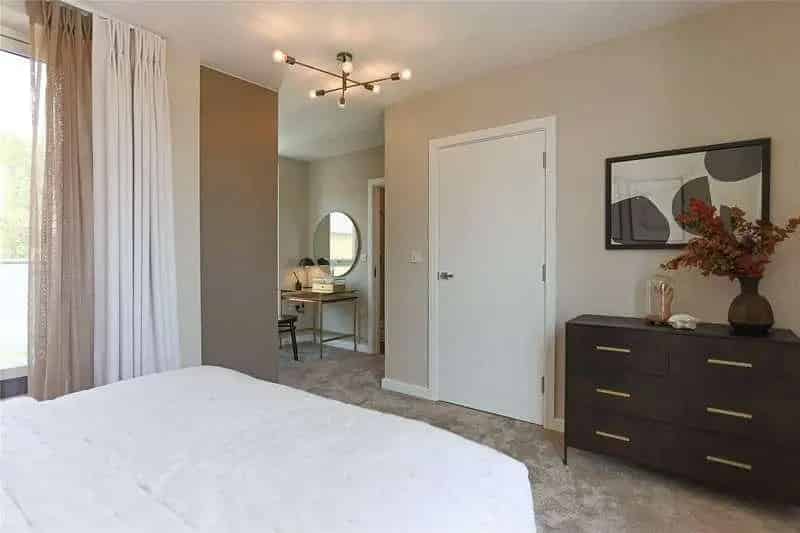 4 Bed House for Sale in Acton Gardens