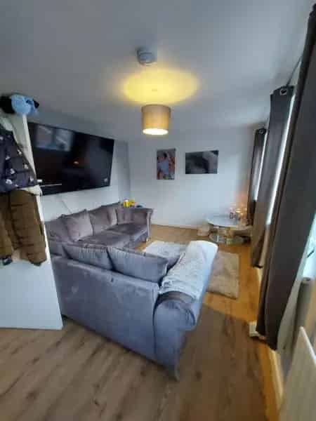2 Bed House Widrington Large Garden Outbuilding