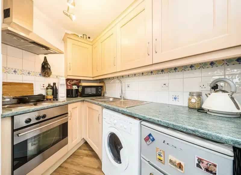 One Bedroom Apartment near Stoke Newington High Street
