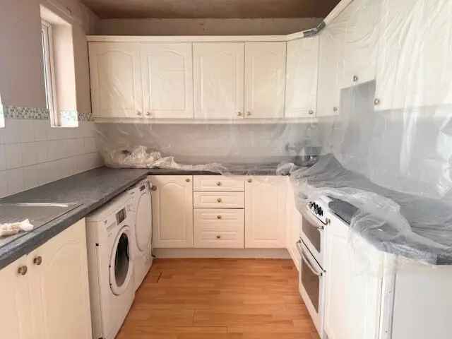 3 Bedroom Family Home Odd Down Bath Available May Zero Deposit Guarantee