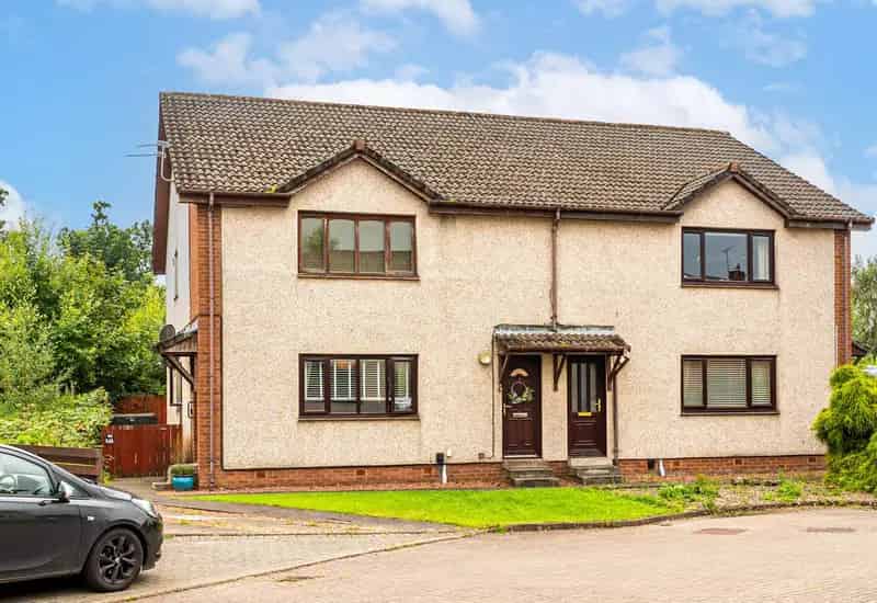 28 Baxter Street Fallin Ground Floor Flat Two Double Bedrooms Private Garden