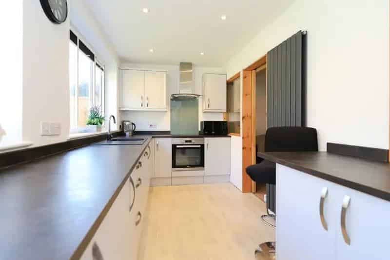 Three Bedroom Semi-Detached House in Ferndale Kidderminster