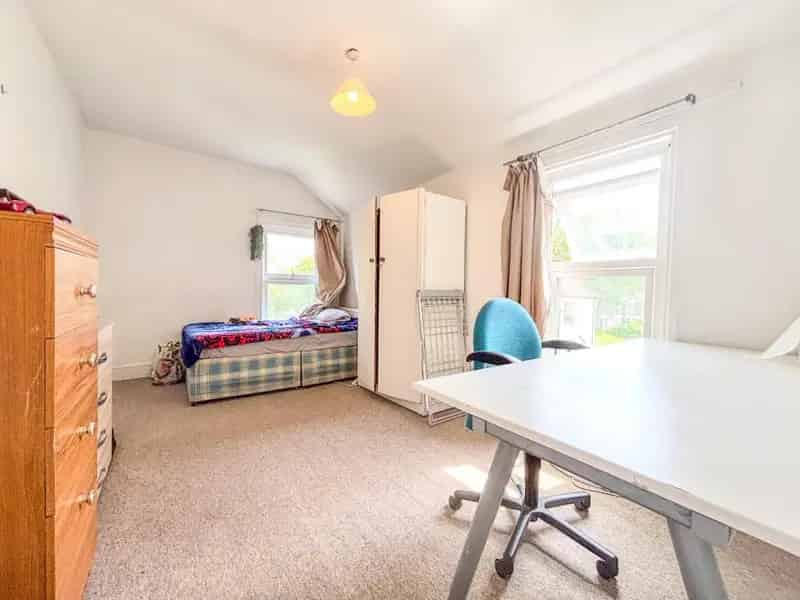 5 Bedroom Student House Gloucester Road