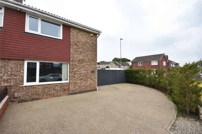 Semi Detached Home with New Roof Double Glazing and Garage