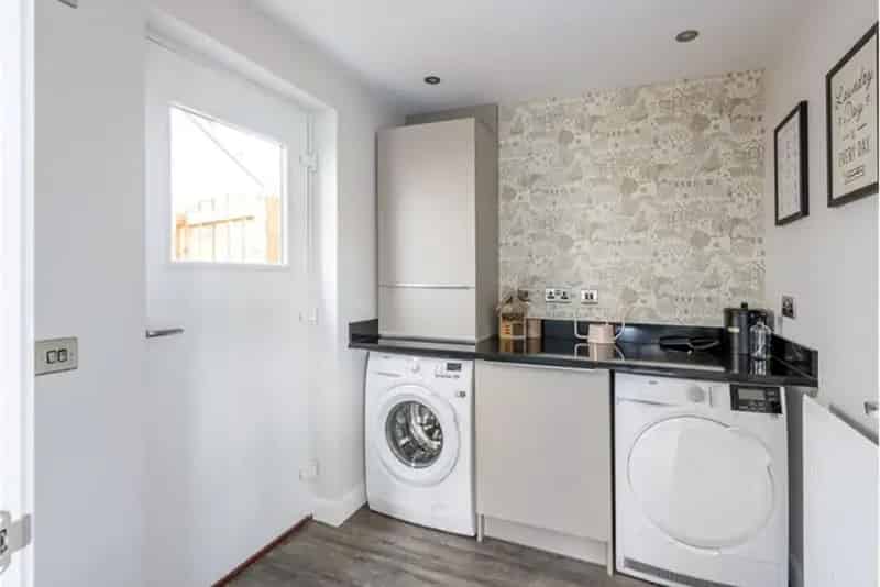 4 Bed Detached House with 2 Reception Rooms West Craigs