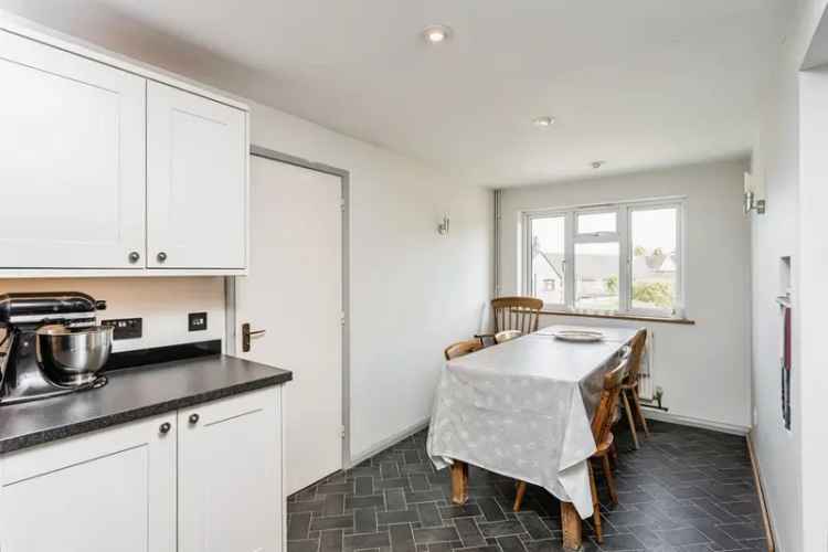 Spacious Family Home in South Chailey Four Double Bedrooms Large Garden
