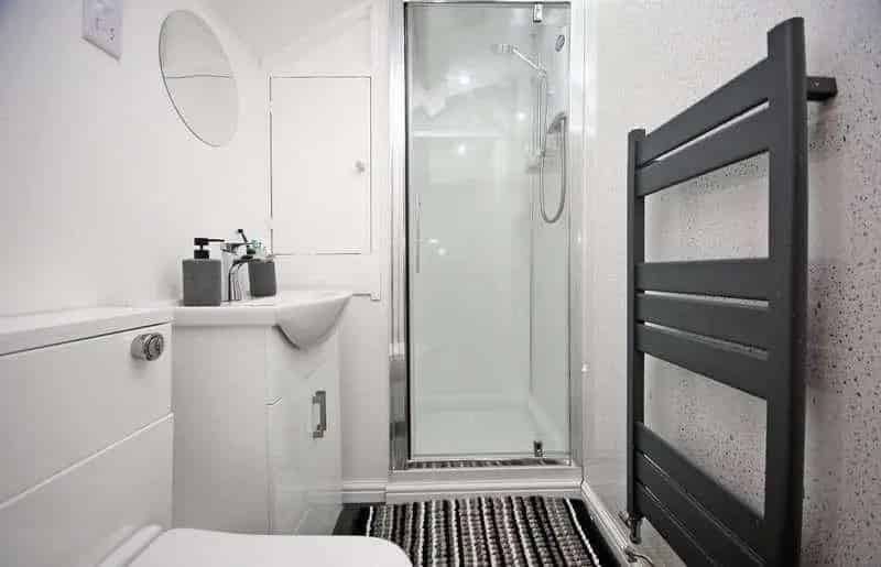 1 Bed House for Sale Deiniolen