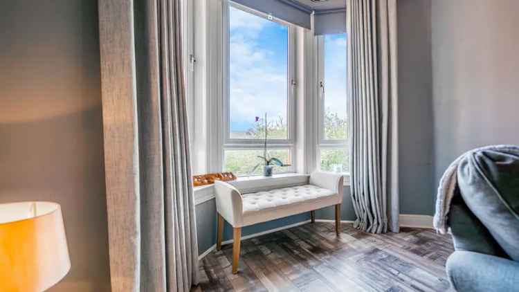 Stylish 1-Bedroom Shawlands Apartment Near Transport Links