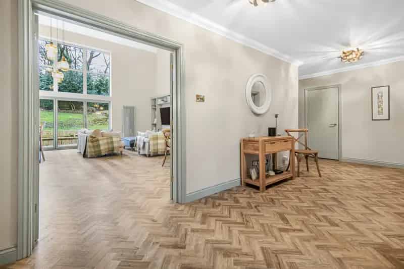5 Bedroom Detached House For Sale Ringwood