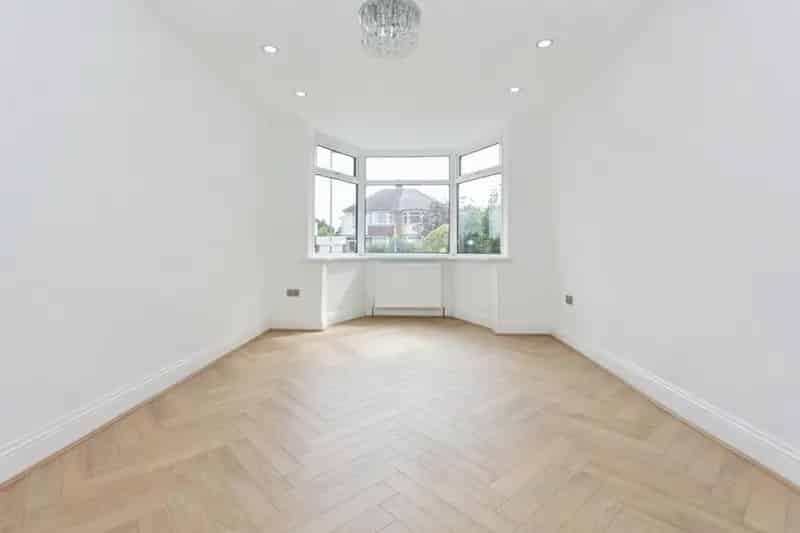 4 bedroom House
 For Sale