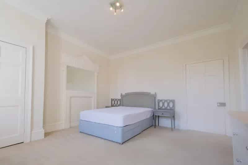 1 Bedroom Flat with Amazing Views