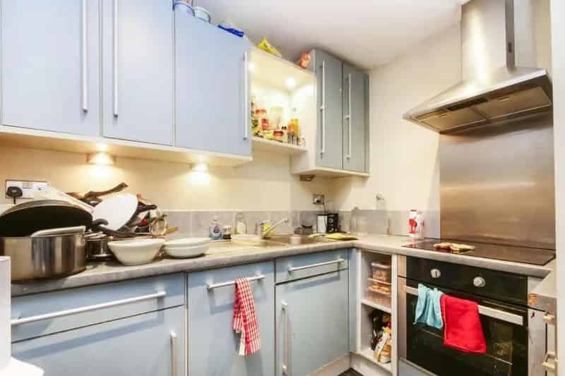 2 bed flat for sale