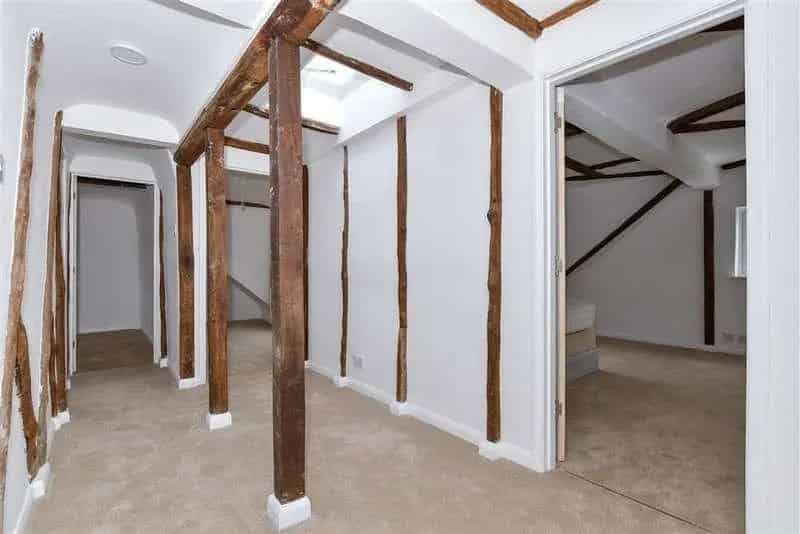 6 Bed Detached House for Sale Near Ashford International Station