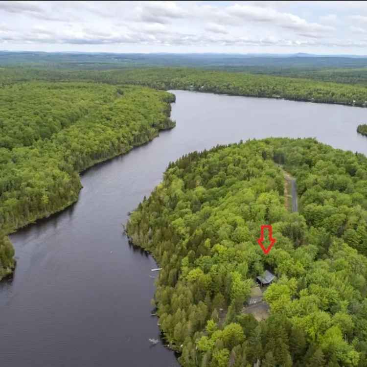 Waterfront Cottage near Mont-Megantic National Park