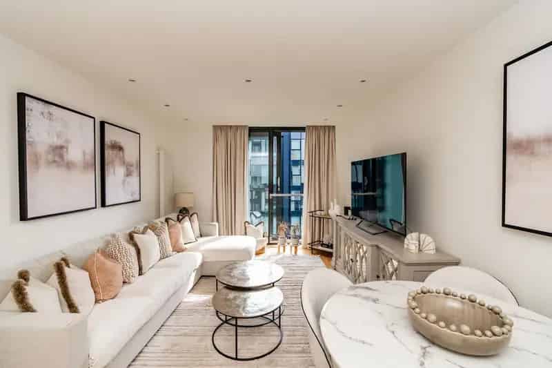 2 Bedroom Flat for Sale in Edinburgh