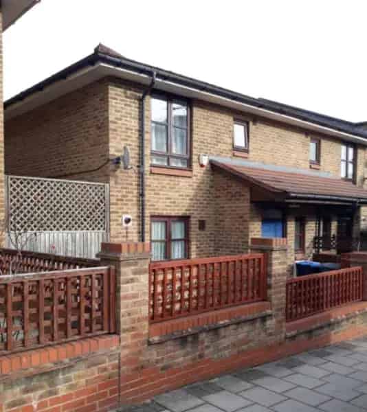 Spacious 3-Bed Semi-Detached House Near Amenities