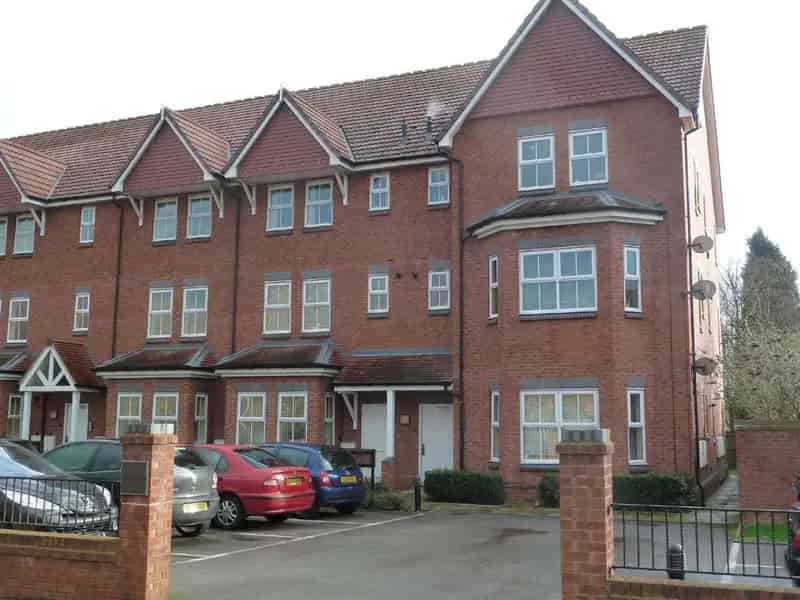 2 Bedroom Flat to Rent